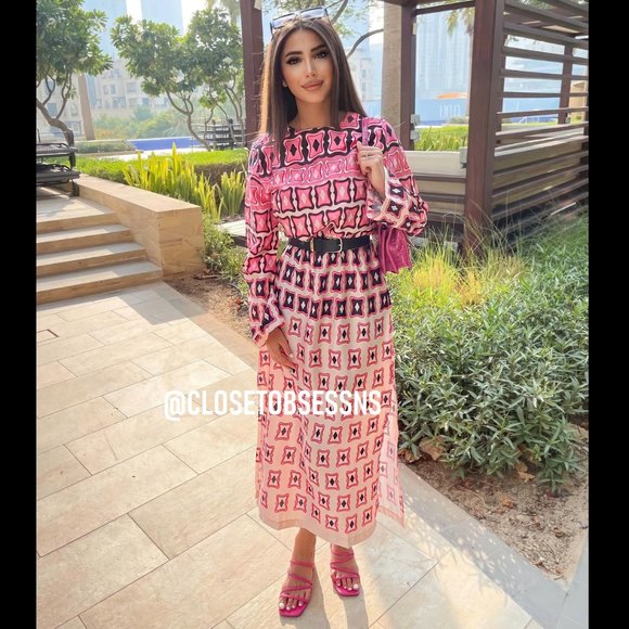 ZARA Long Dress (M) - Picture 3 of 16